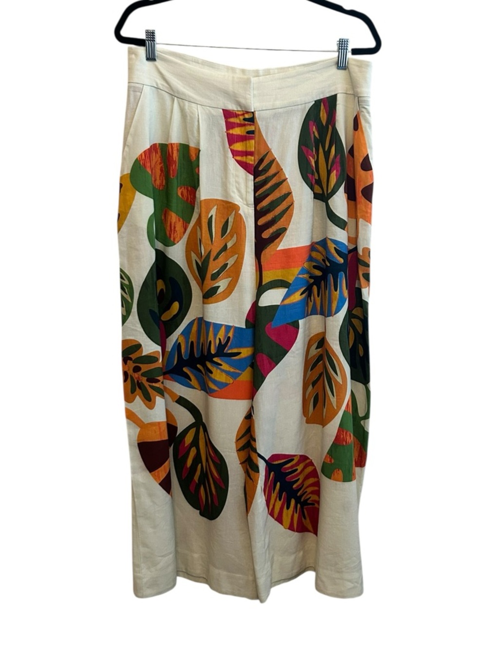 FARM Rio Cream Wide-Leg Cropped Pants with Multicolor Leaf Print